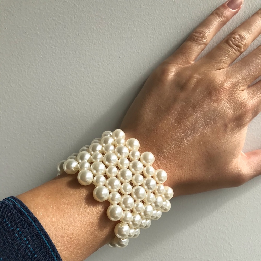 White Pearl Bracelet